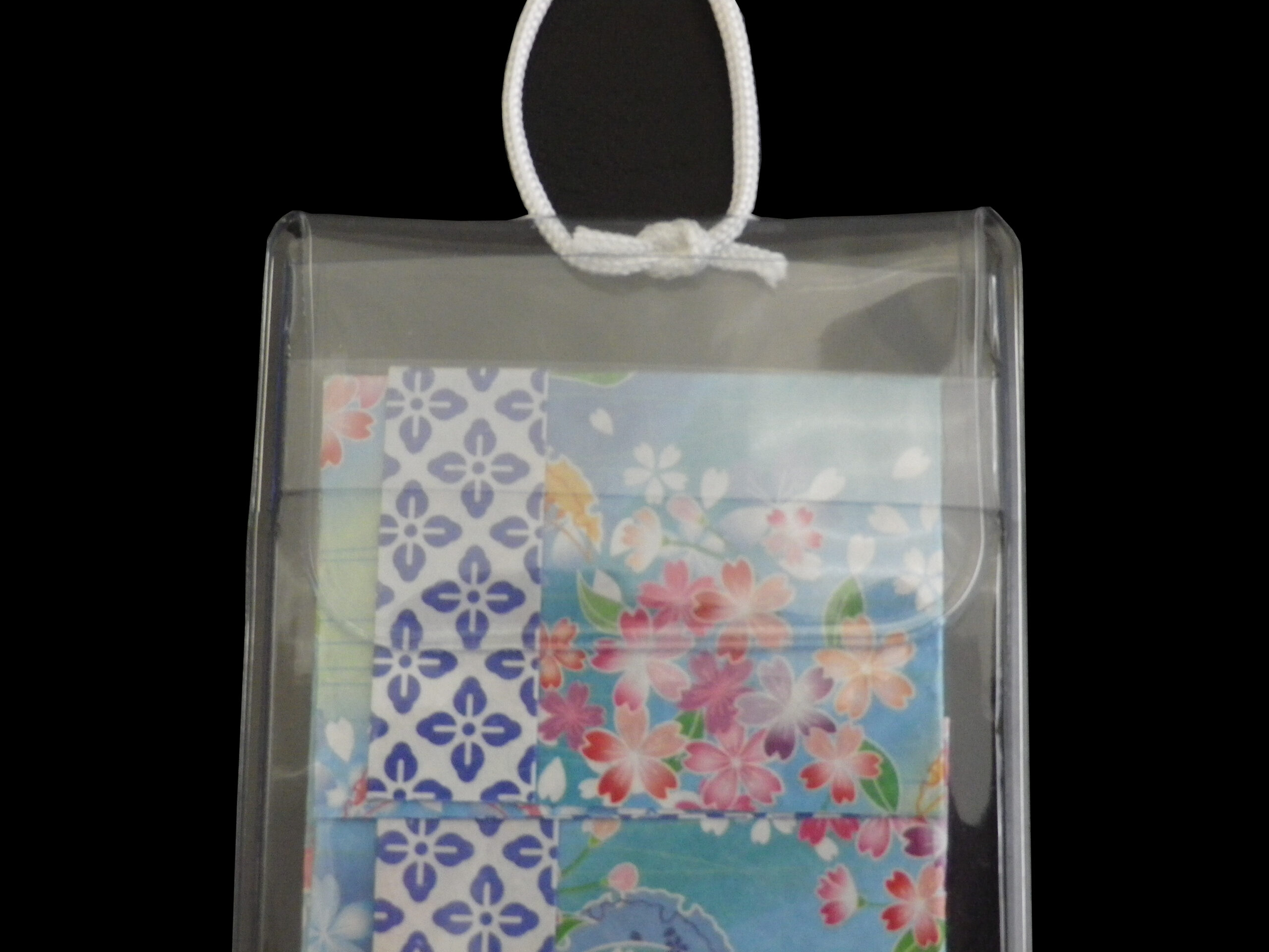 手作りお守りを入れてみませんか　透明お守りカバー